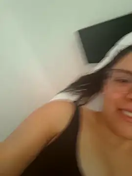 Snapshot of Aila_Phone chatting on 03/22/26, 06:11 Aila Phone online show from 03/22/26, 06:11