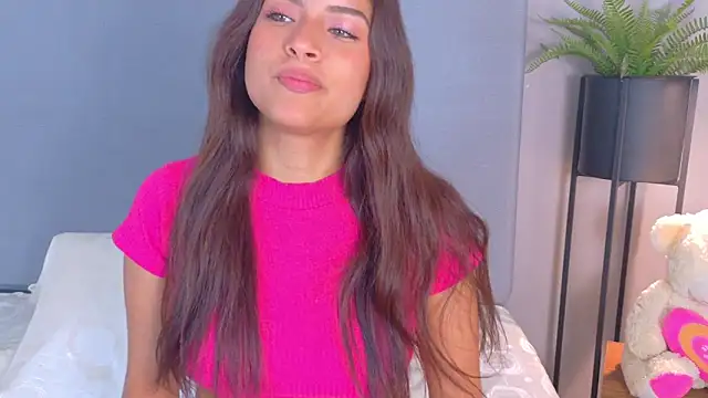 Snapshot of HelenaFoumier chatting on 03/28/26, 11:48 HelenaFoumier online show from 03/28/26, 11:48