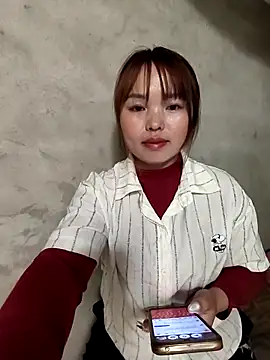 Snapshot of Mina_xYx chatting on 03/29/26, 02:50 Mina xYx online show from 03/29/26, 02:50