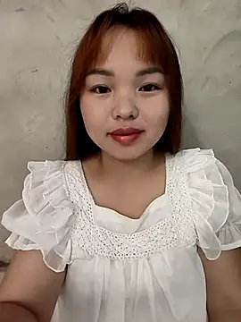 Snapshot of Mina_xYx chatting on 05/05/26, 01:57 Mina xYx online show from 05/05/26, 01:57