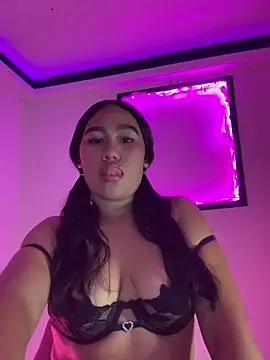 Alexia-bunny online show from 03/19/26, 05:00