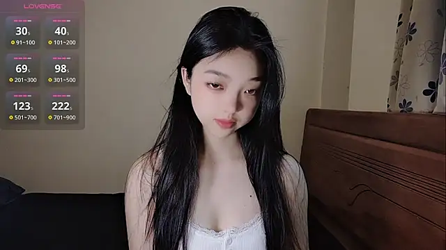 Snapshot of oblakitty_ chatting on 04/06/26, 12:41 oblakitty online show from 04/06/26, 12:41