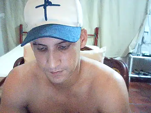 Snapshot of vortexX2565 chatting on 06/08/26, 01:39 vortexX2565 online show from 06/08/26, 01:39
