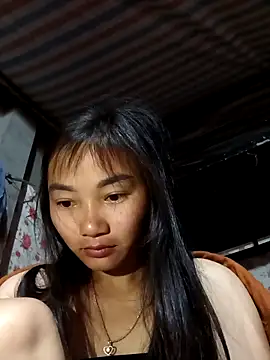 Snapshot of emmasexy2k chatting on 05/02/26, 01:21 emmasexy2k online show from 05/02/26, 01:21
