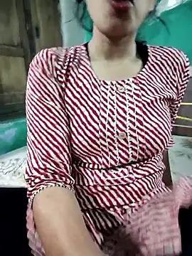 Snapshot of model_seela chatting on 04/09/26, 04:45 model seela online show from 04/09/26, 04:45