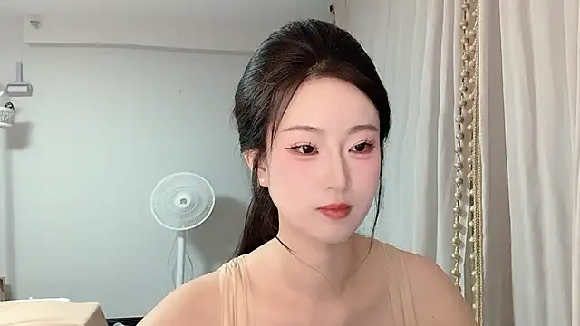 1X-yiyi online show from 05/16/26, 12:04