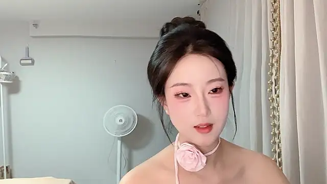 1X-yiyi online show from 05/18/26, 12:11