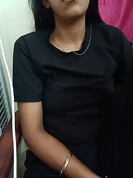 Snapshot of aushi_rajput chatting on 05/12/26, 05:37 aushi rajput online show from 05/12/26, 05:37