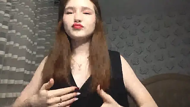 Snapshot of Karenredflag chatting on 03/15/26, 08:15 Karenredflag online show from 03/15/26, 08:15