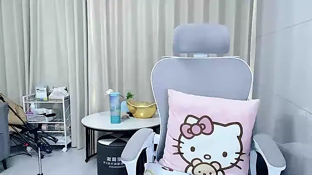 Snapshot of Puting_q chatting on 03/27/26, 08:26 Puting q online show from 03/27/26, 08:26