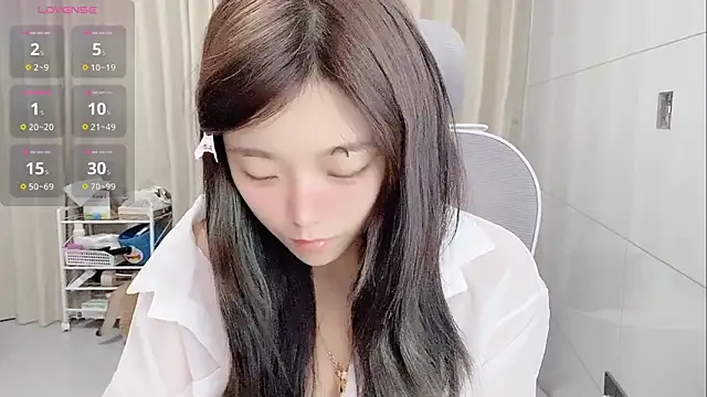 Snapshot of Puting_q chatting on 03/31/26, 04:24 Puting q online show from 03/31/26, 04:24
