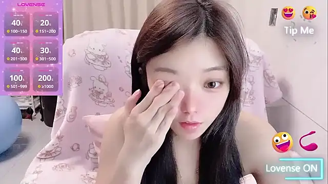 Snapshot of Puting_q chatting on 04/27/26, 11:14 Puting q online show from 04/27/26, 11:14
