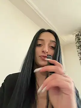 Snapshot of BiancaCharm chatting on 04/18/26, 03:16 BiancaCharm online show from 04/18/26, 03:16