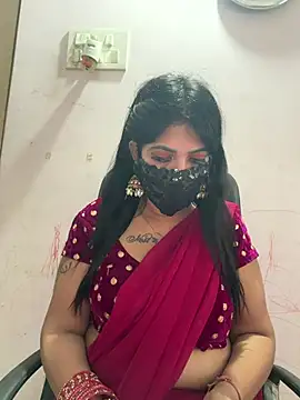 Taniyasharma4898 online show from 07/07/26, 08:29