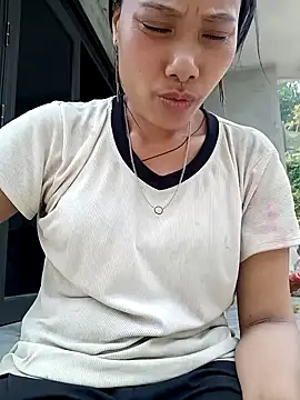 Snapshot of Leiley_98 chatting on 04/08/26, 02:55 Leiley 98 online show from 04/08/26, 02:55