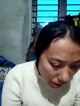 Snapshot of Leiley_98 chatting on 04/30/26, 11:27 Leiley 98 online show from 04/30/26, 11:27