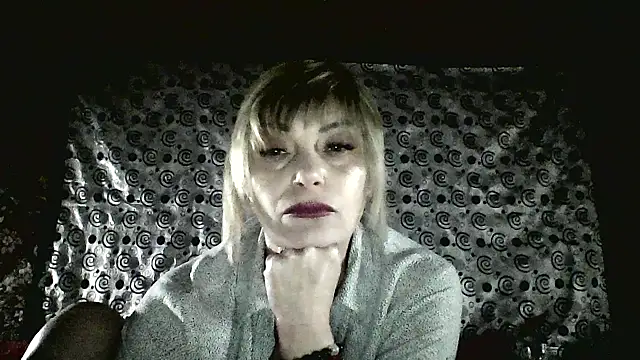 Snapshot of Lia_Rayss chatting on 03/18/26, 08:12 Lia Rayss online show from 03/18/26, 08:12