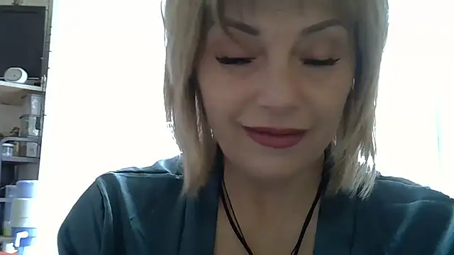 Snapshot of Lia_Rayss chatting on 05/01/26, 12:43 Lia Rayss online show from 05/01/26, 12:43