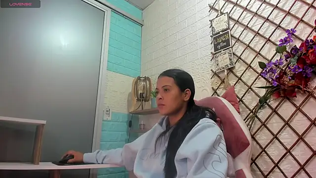Snapshot of LITTLE-NESSA chatting on 04/26/26, 12:03 LITTLE-NESSA online show from 04/26/26, 12:03