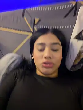 Snapshot of AlisonBeltran1 chatting on 06/09/26, 04:13 AlisonBeltran1 online show from 06/09/26, 04:13