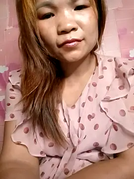 Snapshot of maymay121 chatting on 04/02/26, 01:53 maymay121 online show from 04/02/26, 01:53