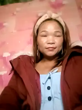 Snapshot of maymay121 chatting on 05/09/26, 01:22 maymay121 online show from 05/09/26, 01:22