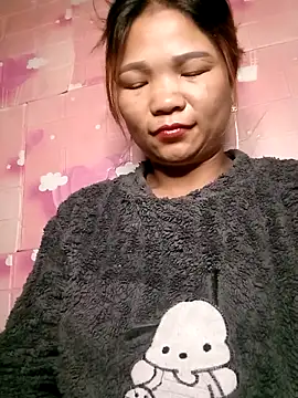 Snapshot of maymay121 chatting on 05/11/26, 10:29 maymay121 online show from 05/11/26, 10:29