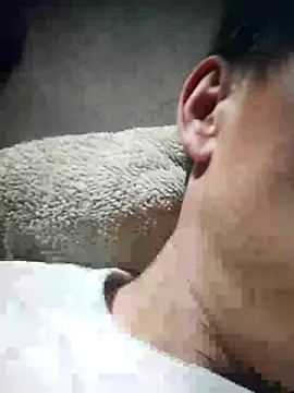Snapshot of NIANIAKUTE chatting on 04/12/26, 12:32 NIANIAKUTE online show from 04/12/26, 12:32