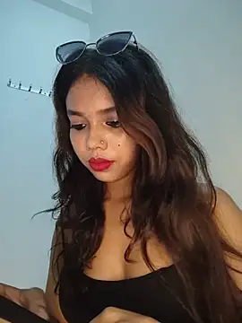 Snapshot of Candyy_crushh chatting on 06/15/26, 03:31 Candyy crushh online show from 06/15/26, 03:31