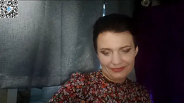 Snapshot of HotMamaQueen234 chatting on 04/23/26, 03:03 HotMamaQueen234 online show from 04/23/26, 03:03
