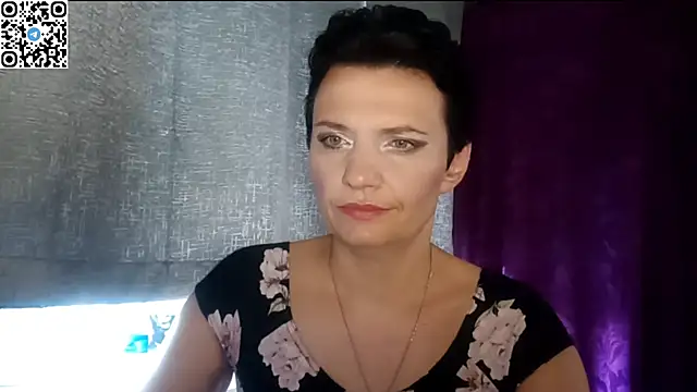 HotMamaQueen234 online show from 06/11/26, 11:19