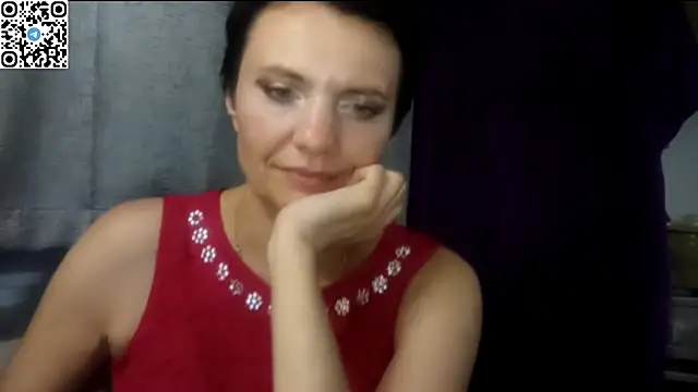 HotMamaQueen234 online show from 06/11/26, 11:25