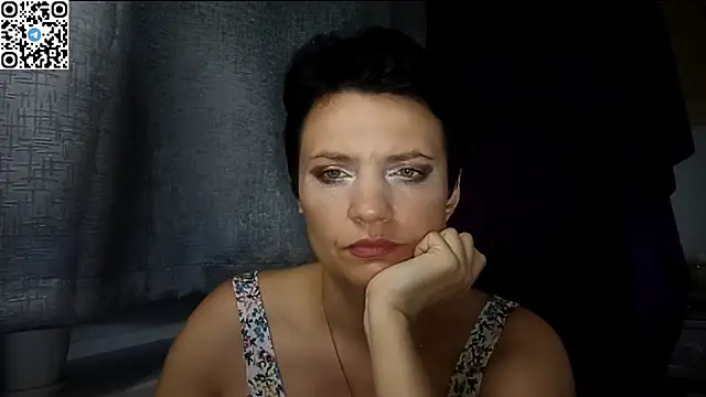 HotMamaQueen234 online show from 06/13/26, 08:07