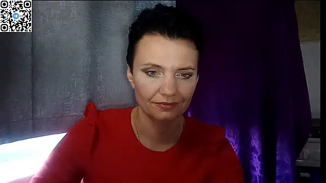 Snapshot of HotMamaQueen234 chatting on 07/06/26, 11:18 HotMamaQueen234 online show from 07/06/26, 11:18