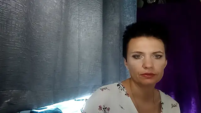 Snapshot of HotMamaQueen234 chatting on 07/25/26, 11:19 HotMamaQueen234 online show from 07/25/26, 11:19