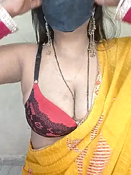 Snapshot of Miss_roohi chatting on 04/06/26, 06:25 Miss roohi online show from 04/06/26, 06:25