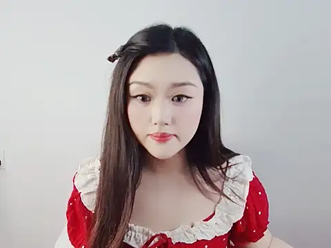 Snapshot of Sissi888 chatting on 03/21/26, 12:32 Sissi888 online show from 03/21/26, 12:32