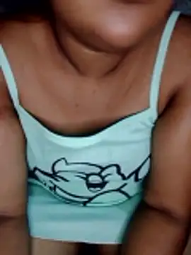 Snapshot of Dilki-udara chatting on 04/13/26, 04:01 Dilki-udara online show from 04/13/26, 04:01