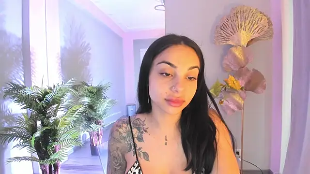 Snapshot of MissSiennaa chatting on 07/09/26, 04:38 MissSiennaa online show from 07/09/26, 04:38