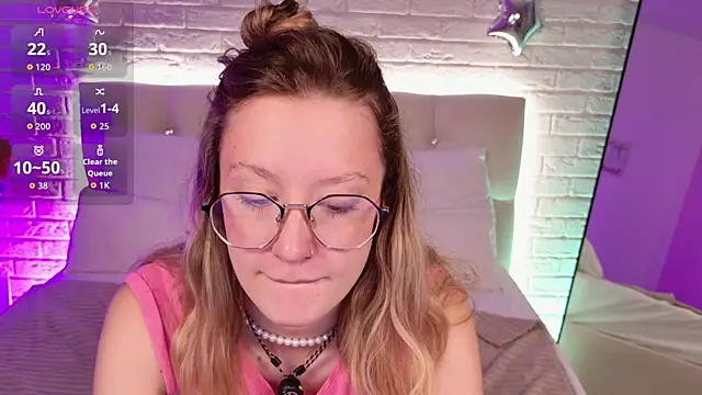 AmelieViolet online show from 06/01/26, 10:06