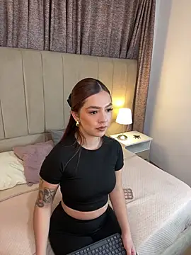 Snapshot of alana_gv chatting on 04/07/26, 12:27 alana gv online show from 04/07/26, 12:27