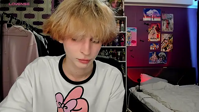 Snapshot of sweet_peach___ chatting on 07/10/26, 12:08 sweet peach online show from 07/10/26, 12:08