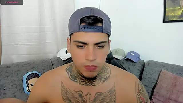 Snapshot of sweetlatinoboy chatting on 08/04/26, 10:01 sweetlatinoboy online show from 08/04/26, 10:01