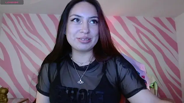 Snapshot of Scarlet_queen4 chatting on 03/27/26, 01:22 Scarlet queen4 online show from 03/27/26, 01:22