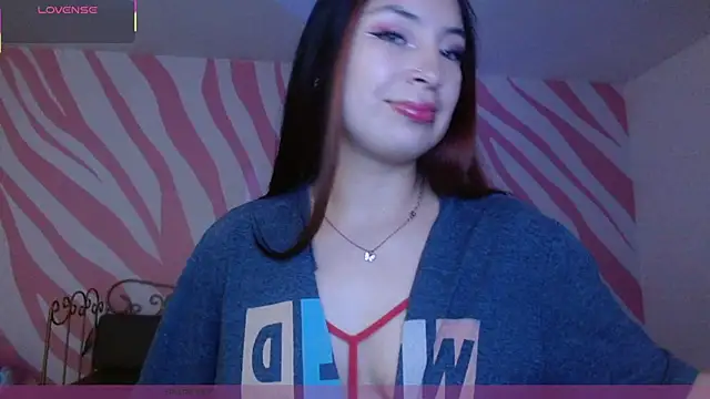 Snapshot of Scarlet_queen4 chatting on 04/17/26, 01:14 Scarlet queen4 online show from 04/17/26, 01:14