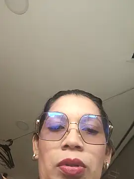 Snapshot of Melisa_14 chatting on 04/15/26, 04:03 Melisa 14 online show from 04/15/26, 04:03