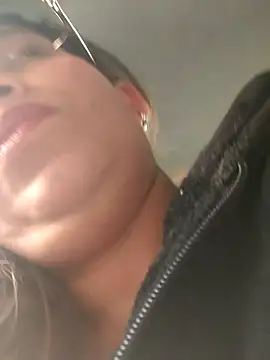 Snapshot of Melisa_14 chatting on 04/22/26, 11:45 Melisa 14 online show from 04/22/26, 11:45