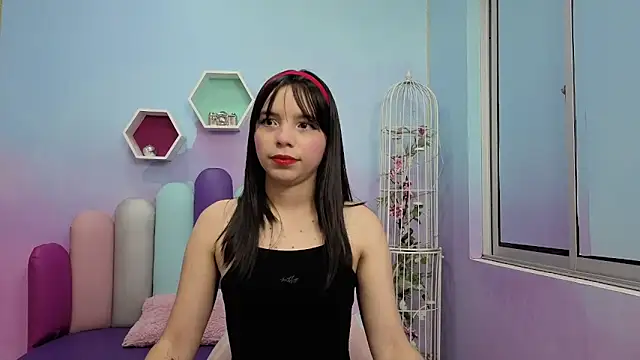Isaa Skinny online show from 05/26/26, 03:35