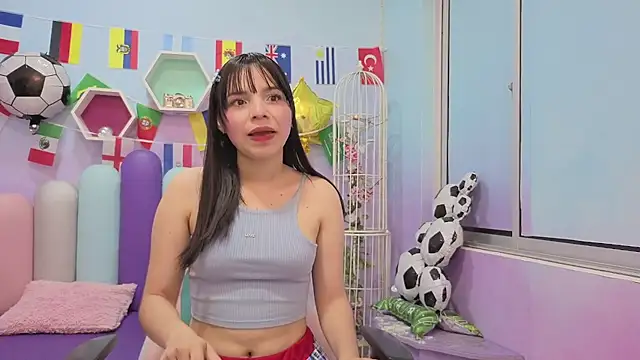 Isaa Skinny online show from 07/10/26, 03:44