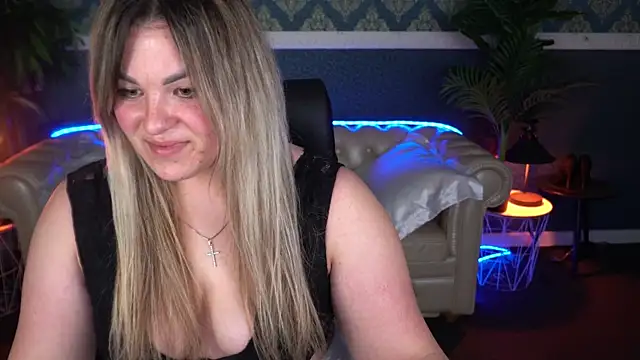 Snapshot of AlissyaGrayy chatting on 03/27/26, 01:33 AlissyaGrayy online show from 03/27/26, 01:33